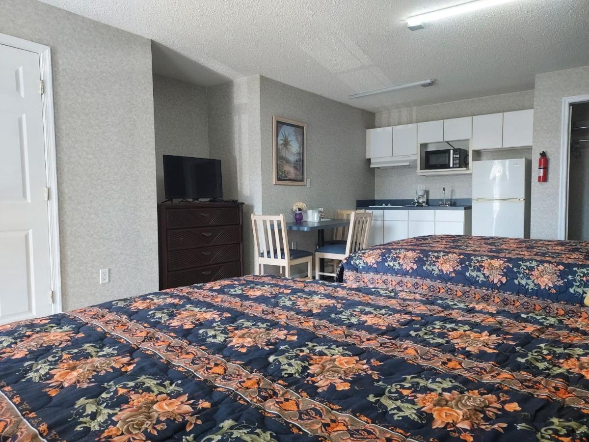 Studio Inn And Suites Галуоей Екстериор снимка